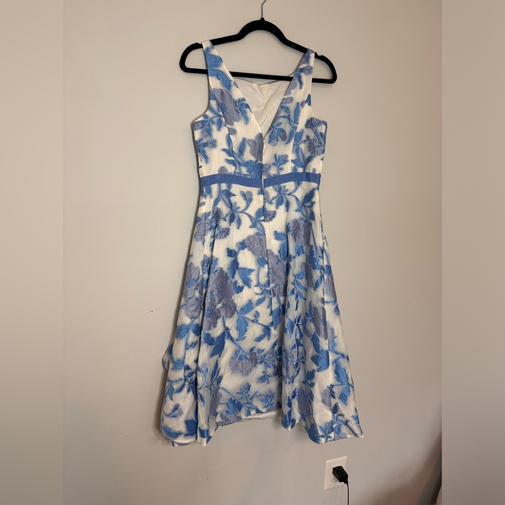 Adrianna Papell Women's Organza Jacquard Dress - Picture 2 of 5
